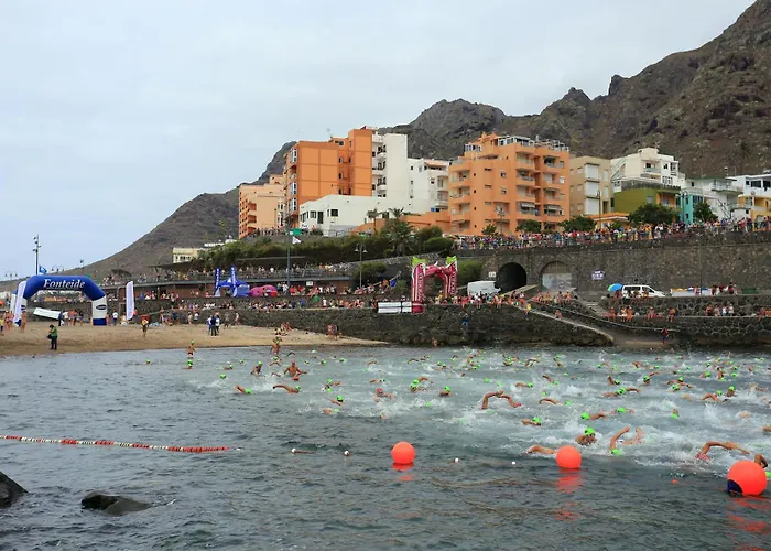 Piscinas Naturales 公寓